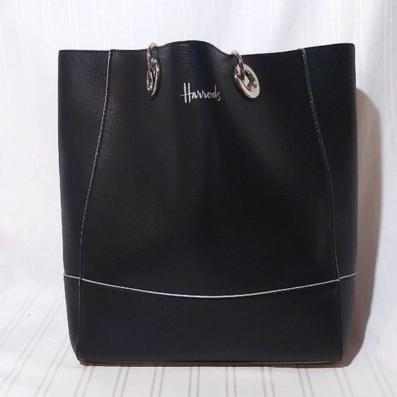 ✨ Harrods Black and Silver Reversible Vegan Leather Tote Bag - Picture 2 of 10